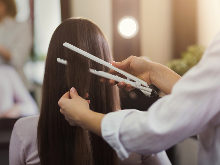 Что вы делаете неправильно: 3 привычки, которые приводят к выпадению волос (и у вас они есть)