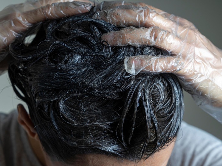Стайлинг: 5 самых распространенных ошибок при окрашивании белых волос