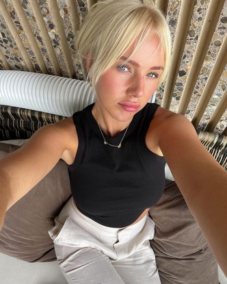 «Скандинавская блондинка»: что нужно знать о самой популярной технике окрашивания, покорившей соцсети