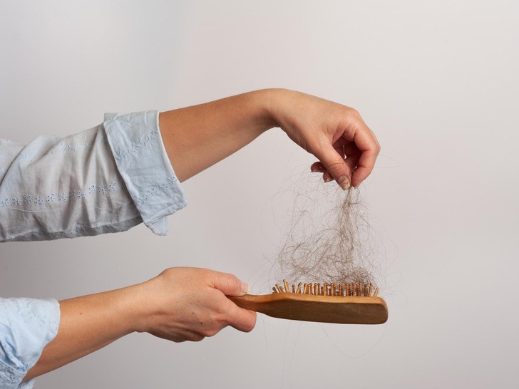 Подумайте дважды: 11 проблем, с которыми сталкиваются обладательницы длинных волос