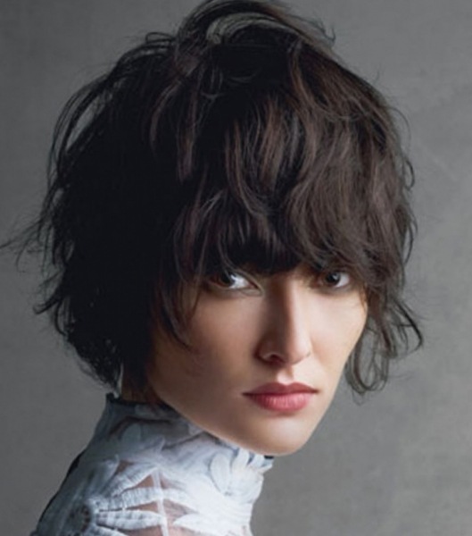 Модные женские прически - тенденции в прическах 2022 - фото