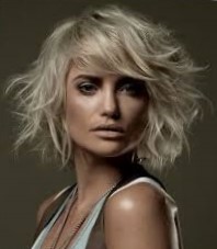 Модные женские прически - тенденции в прическах 2022 - фото