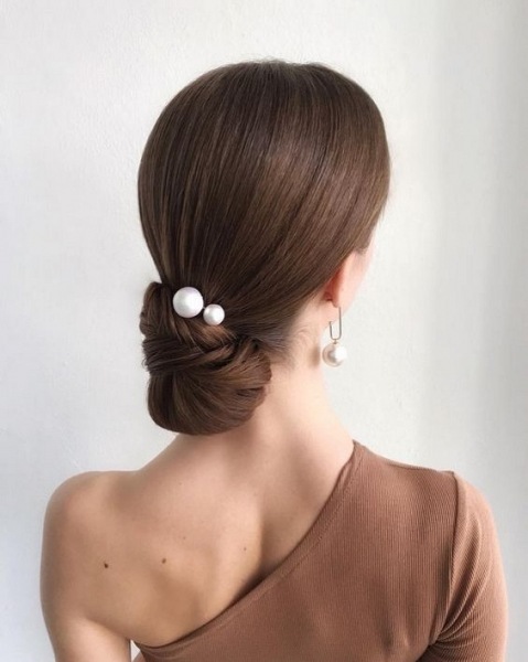 Прически для длинных волос 2024: модное вдохновение