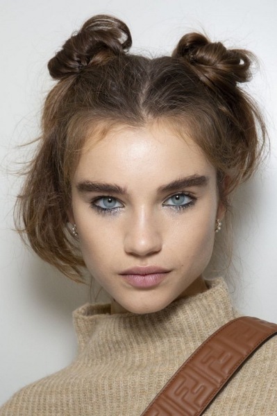 Прически для длинных волос 2024: модное вдохновение