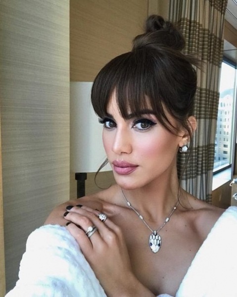 Прически для длинных волос 2024: модное вдохновение