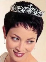 Свадебные прически на короткие волосы 2022 - фото укладок