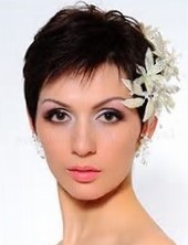 Свадебные прически на короткие волосы 2022 - фото укладок