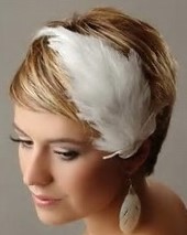 Свадебные прически на короткие волосы 2022 - фото укладок