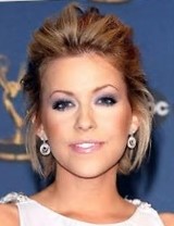 Свадебные прически на короткие волосы 2022 - фото укладок