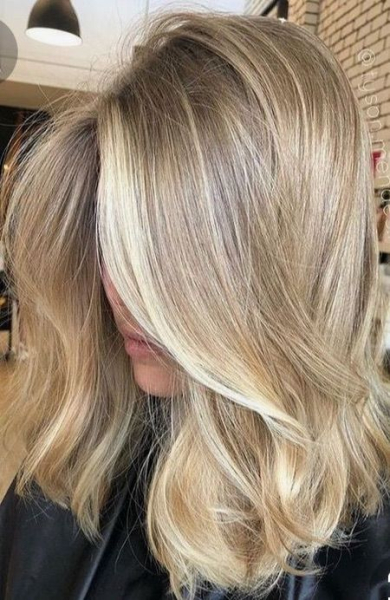 Стрижки с челкой на 2025 год: фото новинки на короткие, средние и длинные волосы