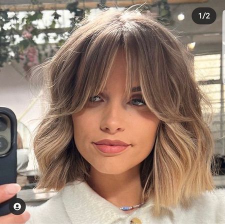 Стрижки с челкой на 2025 год: фото новинки на короткие, средние и длинные волосы