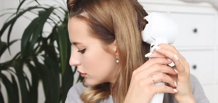 Прическа на 8 марта