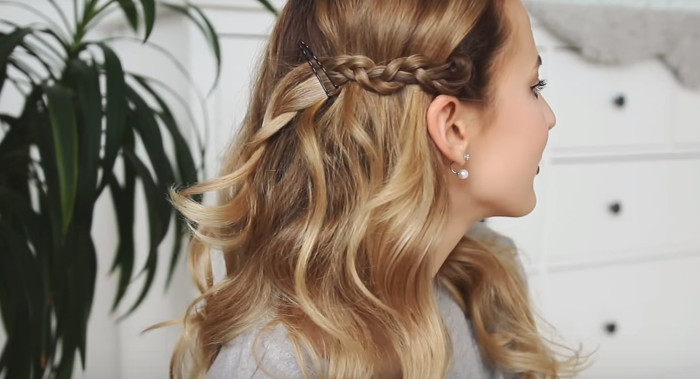 Прически на 8 марта своими руками