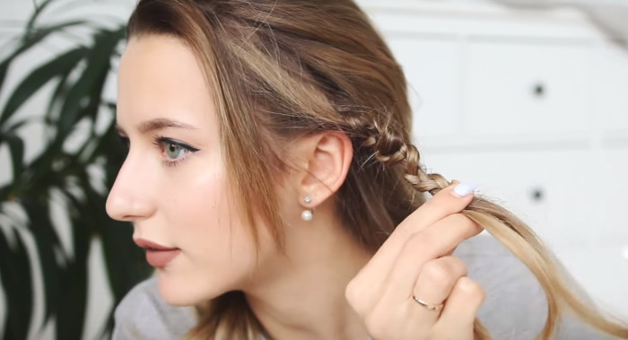 Прическа на 8 марта