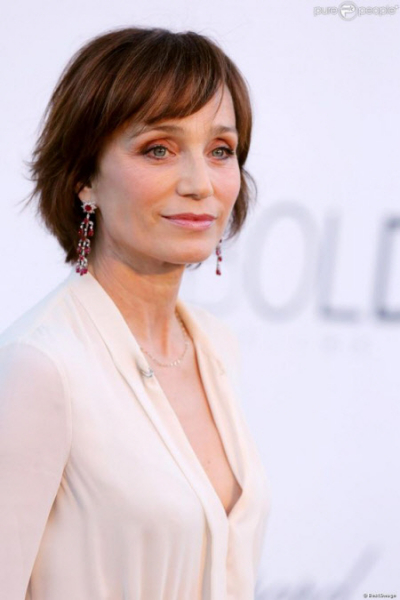 Фотографии современных причесок для женщин старше 50 лет