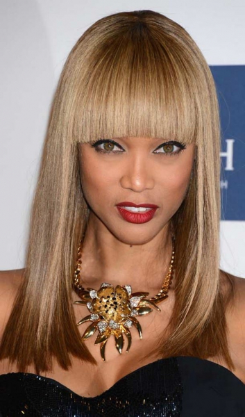 Какую прическу с челкой выбрать в 2024 году