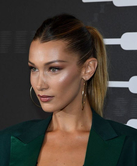 Простая новогодняя прическа своими руками