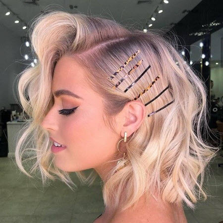 Простая новогодняя прическа своими руками