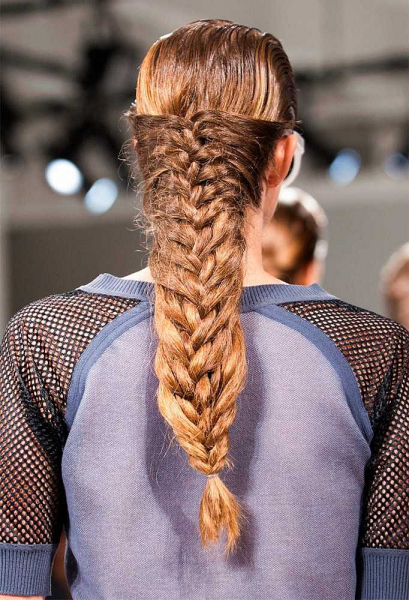 Модные прически 2015 года