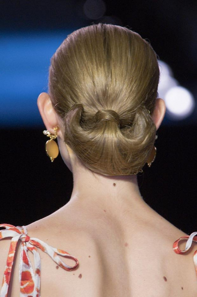 Модные прически 2015 года