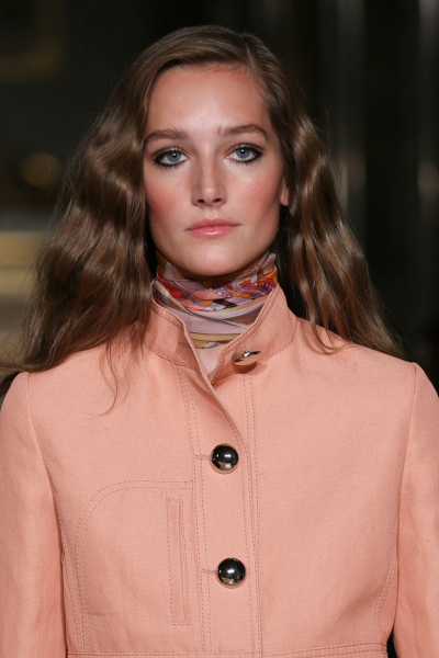 Модные прически 2015 года