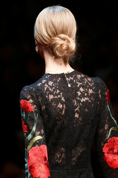 Модные прически 2015 года