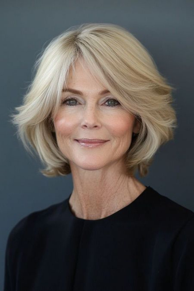 Модные тенденции причесок для женщин старше 50 лет