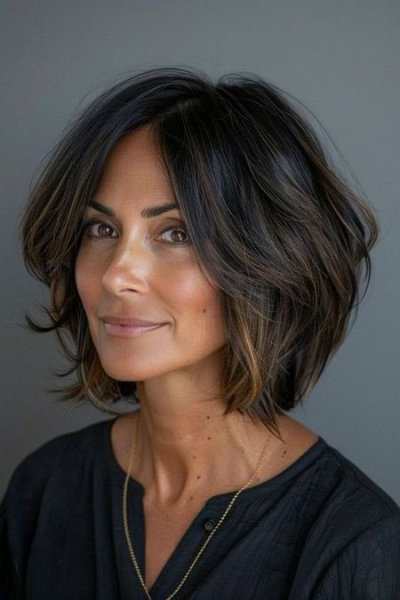 Стильные многослойные прически для женщин старше 40 лет