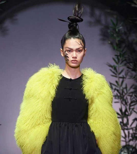 Модные женские прически и стрижки осень-зима 2023-2024