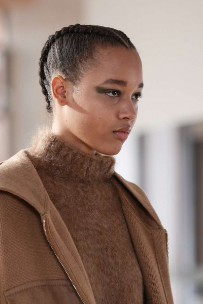 Модные женские прически и стрижки осень-зима 2023-2024