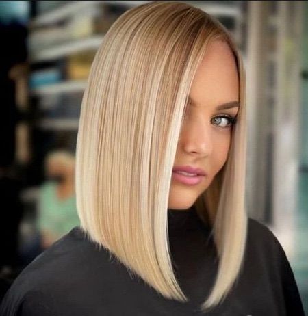 Модные женские прически на средние и длинные волосы в 2025 году. Стильные и креативные фото