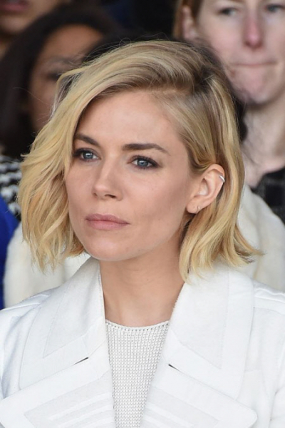 Антивозрастные прически для женщин: тенденции 2025 года