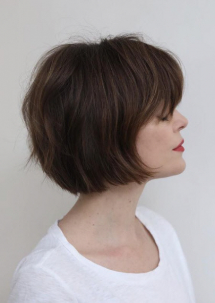 Антивозрастные прически для женщин: тенденции 2025 года