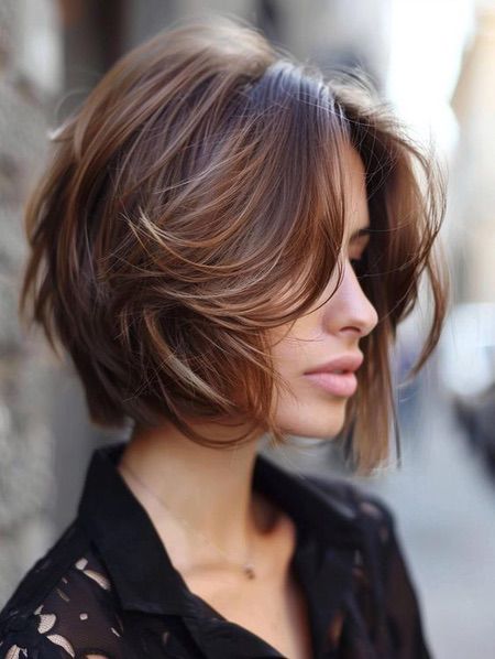 Антивозрастные прически для женщин: тенденции 2025 года