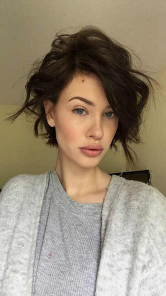 Праздничные прически 2020-2021: более 100 фото идей причесок для волос разной длины