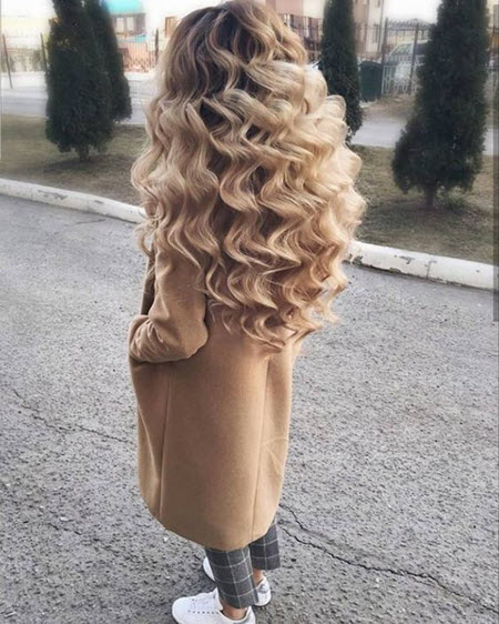 Праздничные прически 2020-2021: более 100 фото идей причесок для волос разной длины