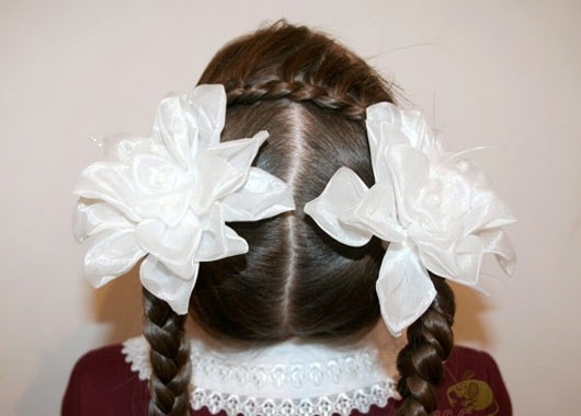 Трендовые прически на 1 сентября: последние стили (с фото и видео