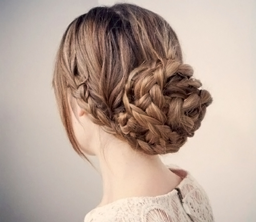 Трендовые прически на 1 сентября: последние стили (с фото и видео