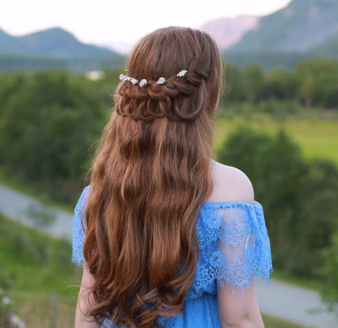 Трендовые прически на 1 сентября: последние стили (с фото и видео