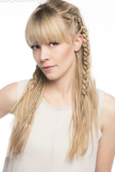 Прически с челкой на средние и короткие волосы - Фото