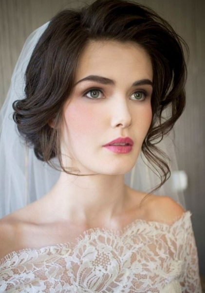 Свадебные прически на длинные, короткие и средние волосы 2022