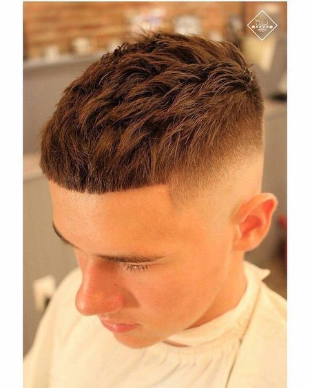 Текстурированные прически для мужчин: модные тенденции 2025 года